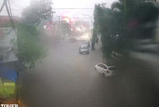 Jangan Lewat Sini! Banjir Genangi Jalan Ciremai Raya Cirebon Senin Sore