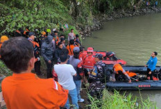 Hari Kedua Pencarian Pelajar Tenggelam di Sungai Cisanggarung Cirebon, Korban Belum Ditemukan 