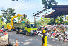 8 Armada Diterjunkan, Tumpukan Sampah di Desa Kecomberan Talun Akhirnya Teratasi