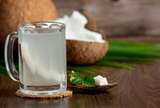 Katanya Bisa Detoks Ginjal, Benarkah? Ini 7 Hal yang Perlu Dipahami dari Air Kelapa Hijau