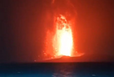 Gunung Anak Krakatau Erupsi, Hujan Abu Vulkanik Menyelimuti Bandar Lampung
