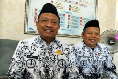 Gaji Guru Rp300 Ribu di Kabupaten Cirebon, Ronianto Janji Memperjuangkan