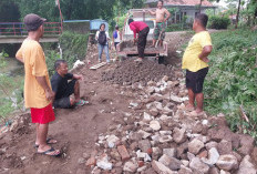 Warga Kalijaga Swadaya Bangun Jalan Bantaran Sungai Gagareto Sejak 2017, Harap Perhatian Pemkot Cirebon