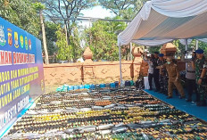 Jelang Lebaran 2026, Polresta Cirebon Musnahkan 10.152 Botol Miras dan 2.633 Knalpot Brong