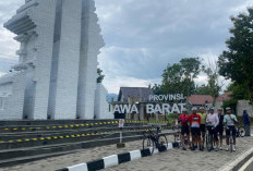 Susuri Jalan Mulus KDM, Lihat dari Dekat Tugu Perbatasan Jabar - Jateng di Cibingbin