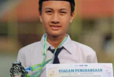 Santri Al Hikmah Raih Perak Olimpiade Sains Nasional