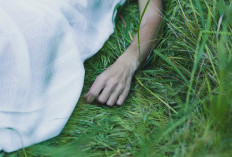 Heboh! Anak Ditemukan Meninggal di Rumah, Ibu Lansia Tergeletak Lemas