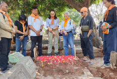 Pekik Wanadri di Atas Pusara Sang Pendiri