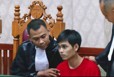 Fandi Ramadhan Lolos dari Hukuman Mati, Keluarga Histeris di Ruang Sidang