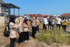 Abrasi dan Rob Terus  Ancam Desa Ambulu,  BOPPUJ Tinjau Lokasi