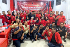 Adian Napitupulu Datang Diam-Diam ke PDIP Kuningan, Ada Agenda Besar?
