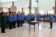 63 CPNS Resmi Terima SK, Bupati Imron Tekankan Peran sebagai Agen Perubahan