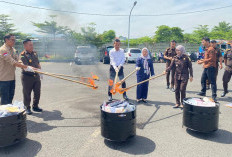54 Perkara Inkracht, Kejari Majalengka Musnahkan Sabu, Ganja hingga Sajam