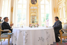 Prabowo Bertemu Macron di Paris, Bahas Kerja Sama hingga Isu Global