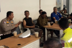 Bukan Razia, Polisi di Cirebon Justru Ngopi Bareng 40 Sopir Bus Malam, Ini yang Dibahas