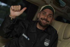 Dipanggil Timnas Irak, Bek Persib Frans Putros Rela Batal Liburan Demi Mimpi Piala Dunia