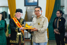 Mahkota 8 Kg Emas dari Sumedang, Jejak Kejayaan Sunda yang Bikin Fadli Zon Tercengang