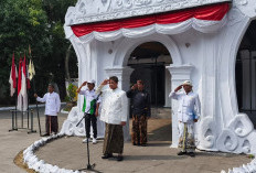 Berbeda dari Biasanya, Keraton Kasepuhan Cirebon Gelar Upacara HUT RI ke-81 di Halaman Dewan Daru