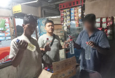 451 Botol Miras Hasil Razia Pekat di Kabupaten Cirebon Disita Polisi