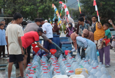 Kekeringan di Kuningan, Polres dan PAM Tirta Kamuning Salurkan 24.000 Liter Air Bersih