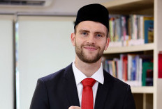 Fabrizio Romano Ungkap Transfer Maarten Paes ke Ajax, Tinggal Tes Medis