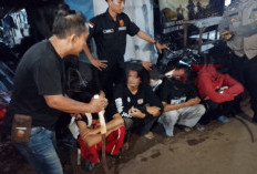 Patroli Malam Desa Jatibarang Baru Amankan Remaja Diduga Geng Motor Bawa Senjata Tajam