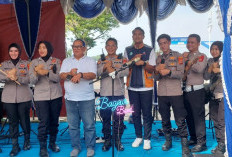 Polresta Cirebon Hadirkan Hiburan Polwan di Rest Area KM 229B, Pemudik Nataru Terhibur 