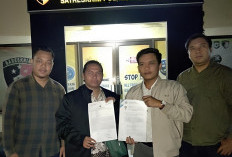 Miris! 36 Jamaah Umrah Cirebon Terlantar 3 Hari di Bandara, Owner Travel Dilaporkan ke Polresta