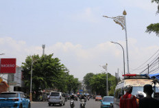 APILL dan PJU Baru Dipasang di Sejumlah Ruas Jalan Kota Cirebon