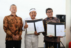 Teken Kesepakatan Baru TPPAS Legok Nangka, KDM Siapkan Solusi Sampah Modern untuk Jabar