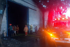 Kebakaran di Gudang Milik PT Pelindo Cirebon, Polisi Selidiki Penyebabnya