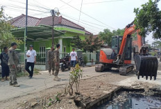 Cegah Banjir, Pemkab Cirebon Tertibkan Bangunan Liar di Saluran Irigasi AW 7