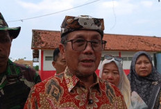 Puting Beliung Terjang 2 Desa di Suranenggala, Bupati Imron Pastikan Bantuan dan Perbaikan Sekolah
