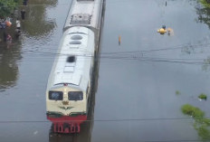 Rel Terendam Banjir, 28 KA Gagal Berangkat, 7 KA Harus Memutar
