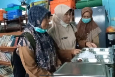 Wali Murid Temukan Ulat dan MBG yang Diduga Basi di SDN Argapura Cirebon, Beruntung Belum Dikonsumsi Siswa
