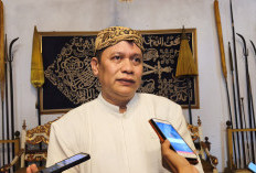Sandy Tumiwa Dipercaya Jadi Staf Khusus Pangeran Kuda Putih, Patih Sepuh: No Comment!