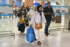 BIJB Kertajati Buka 24 Jam Imbas Abu Vulkanik Anak Krakatau, 707 Jemaah Umrah Dialihkan