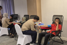 Tak Sekadar Pesta, Ultah ke-12 Metland Hotel Cirebon Diwarnai Donor Darah dan Diskon Besar-besaran!