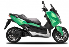 Polytron Fox 500 Motor Listrik 130 Km, Harga 38 Jutaan Cicilan Mulai 500 Ribuan Baterai Fleksibel