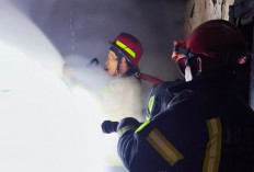 Korsleting Listrik Hanguskan Rumah di Juntinyuat, Kerugian Puluhan Juta