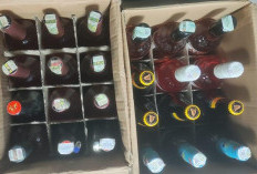 Operasi Pekat Ramadan 2026, Polres Cirebon Kota Sita Puluhan Botol Miras di Desa Kertawinangun