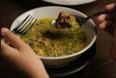 7 Empal Gentong Terenak di Cirebon 2026, Favorit Wisatawan yang Bikin Balik Lagi