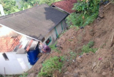 Longsor Terjadi di Kuningan Akibat Hujan Lebat, Dua Rumah Rusak: Warga Siaga Ancaman Longsor Susulan