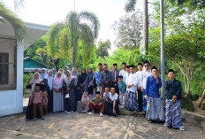 Ziarah Leluhur Warnai Haul ke-95 KH Moh Said Gedongan, Jejaring Ulama Cirebon Pun Terungkap