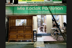 Kuliner Legend Cirebon Buka Sampai Malam, Mie Koclok Panjunan Sejak 1959: Favorit Warlok dan Wisatawan