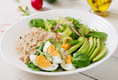 5 Kreasi Salad Tinggi Protein untuk Sarapan, Praktis dan Mengenyangkan