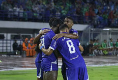 Jadwal Persib vs Arema FC Berubah, Kick-off Dimajukan Sore Hari