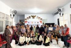 PT MBK-Ventura Salurkan 340 Paket Sembako Gratis untuk Warga Gegesik Cirebon