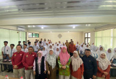 Disnaker Motivasi Siswa SMAN 8 Siap Memasuki Dunia Kerja 