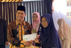 BMH Berikan Apresiasi kepada Santri Berprestasi dan Penghafal 30 Juz